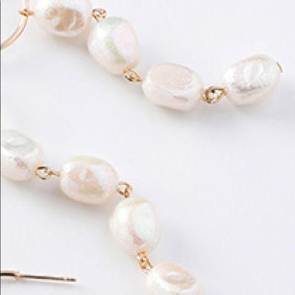 Faux Pearl Linked Earrings - Picture 3 of 4